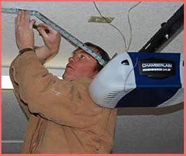 Express Garage Door Repair Service Milwaukee, WI 262-662-6026 - cont-dooropener